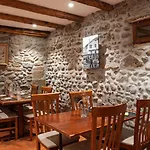 Boutique La Couronne Hotel