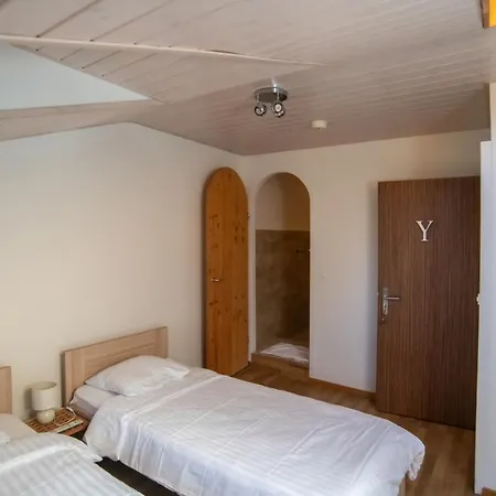 De La Couronne Hotel Mies