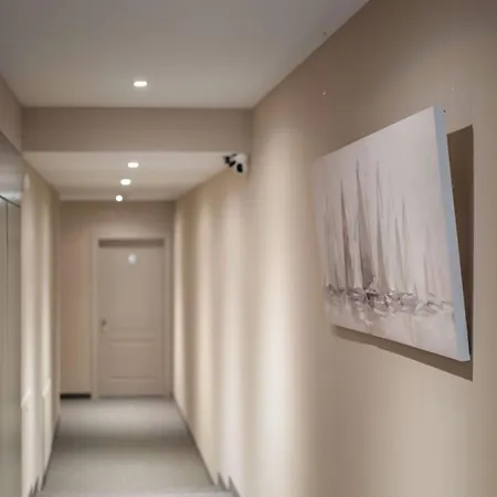 Boutique La Couronne * Mies