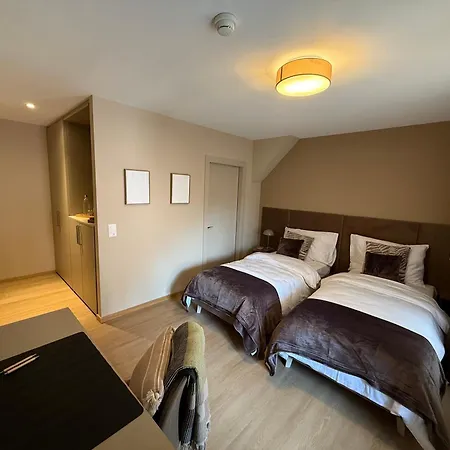 Boutique La Couronne Mies