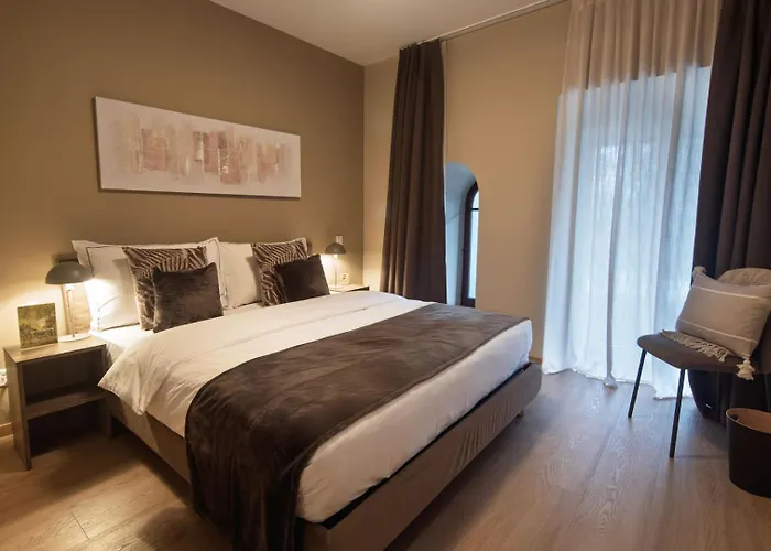 Boutique La Couronne * Mies